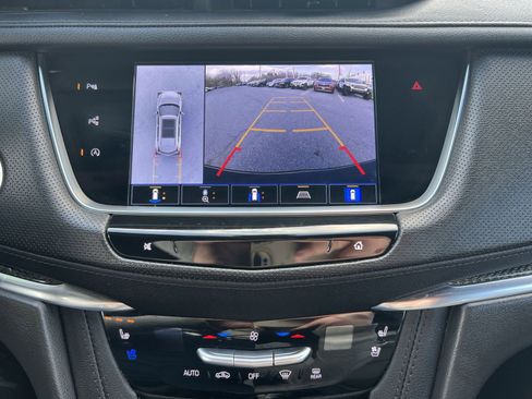 Used 2023 Cadillac XT5 Sportv w/ Technology Package AWD/4WD image 19