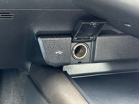 Used 2021 Toyota Camry LE FWD image 37
