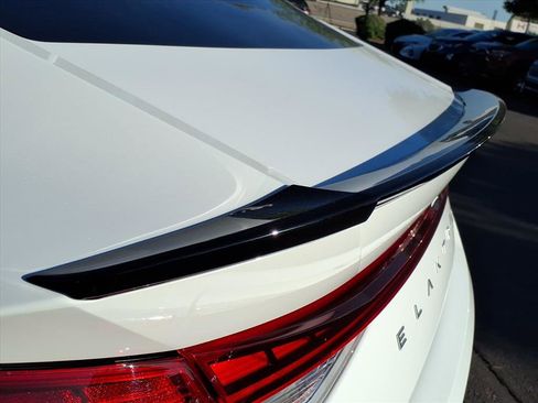 Certified 2025 Hyundai Elantra SEL image 11