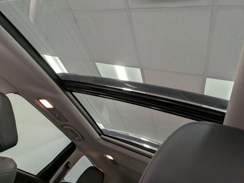 Used 2021 Subaru Ascent Touring image 20