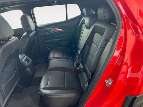 Used 2025 Chevrolet Equinox EV RS FWD image 11