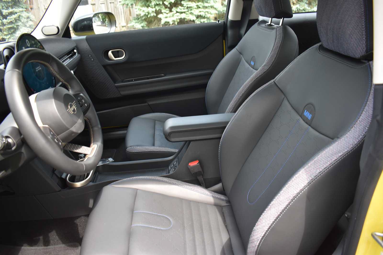Used 2025 MINI Cooper S FWD image 16