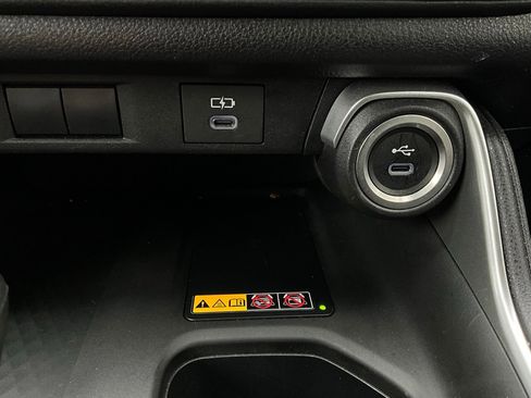 Used 2025 Toyota Grand Highlander FWD image 27