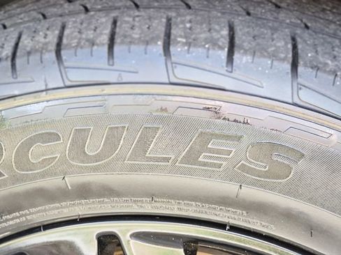 Used 2020 Chevrolet Blazer LT image 11