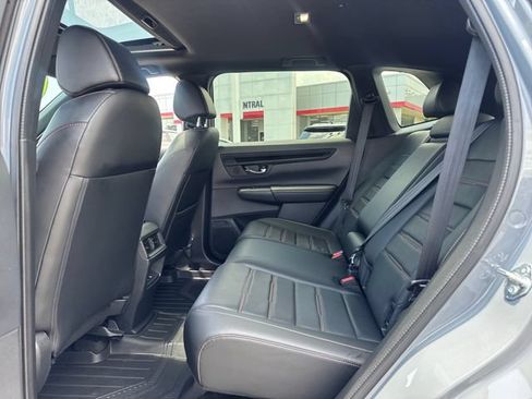 Used 2025 Honda CR-V Sport-L image 13