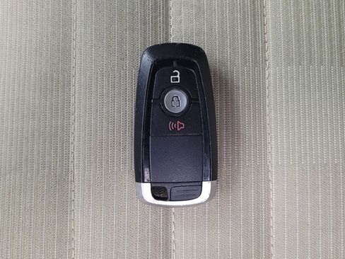 Used 2019 Ford Edge SEL FWD image 32