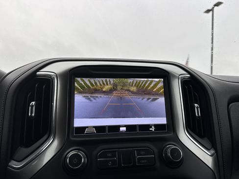 Used 2020 Chevrolet Silverado 1500 LT Trail Boss image 31