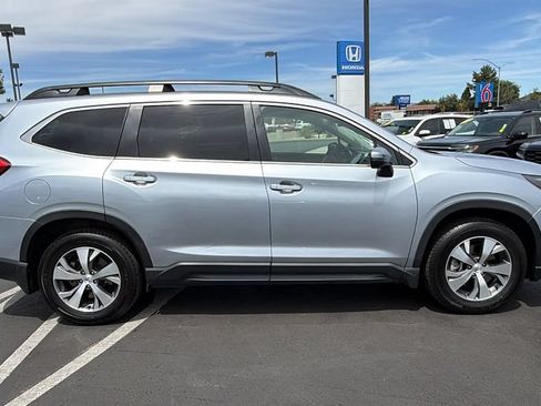 Used 2023 Subaru Ascent Premium w/ Convenience Package AWD/4WD image 2
