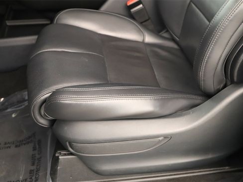 Used 2024 Lincoln Navigator Reserve image 25