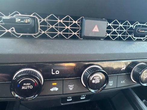 Used 2024 Honda Accord LX image 17