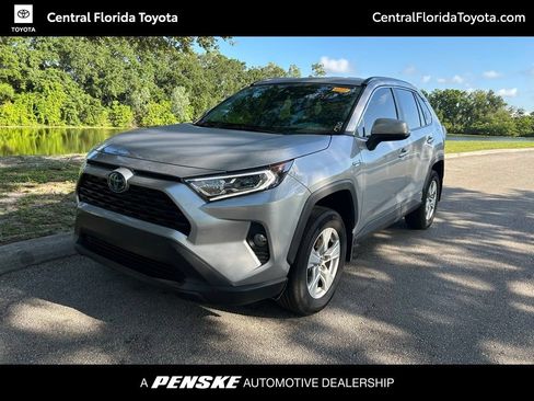 Used 2021 Toyota RAV4 XLE AWD/4WD image 1