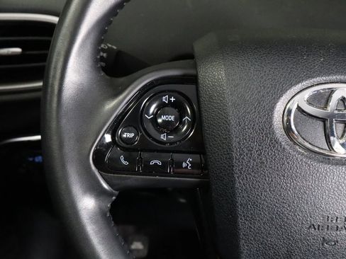 Used 2020 Toyota Prius Prime XLE image 24