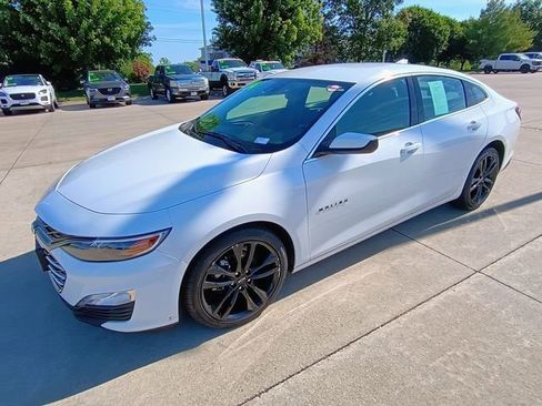 Used 2024 Chevrolet Malibu LT w/ Sport Edition FWD image 17