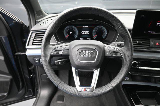 Used 2024 Audi Q5 2.0T Premium Plus w/ Premium Plus Package AWD/4WD image 16