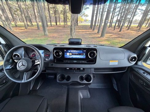 New 2026 Mercedes-Benz Sprinter 2500 image 2