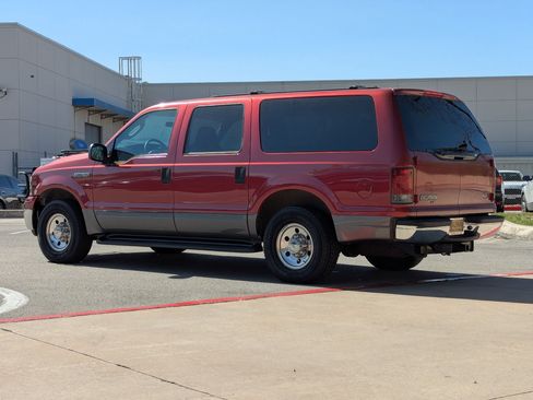 Used 2005 Ford Excursion 2WD image 5