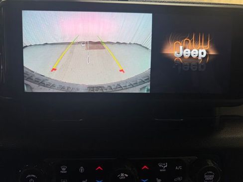 Used 2024 Jeep Wrangler Willys image 23