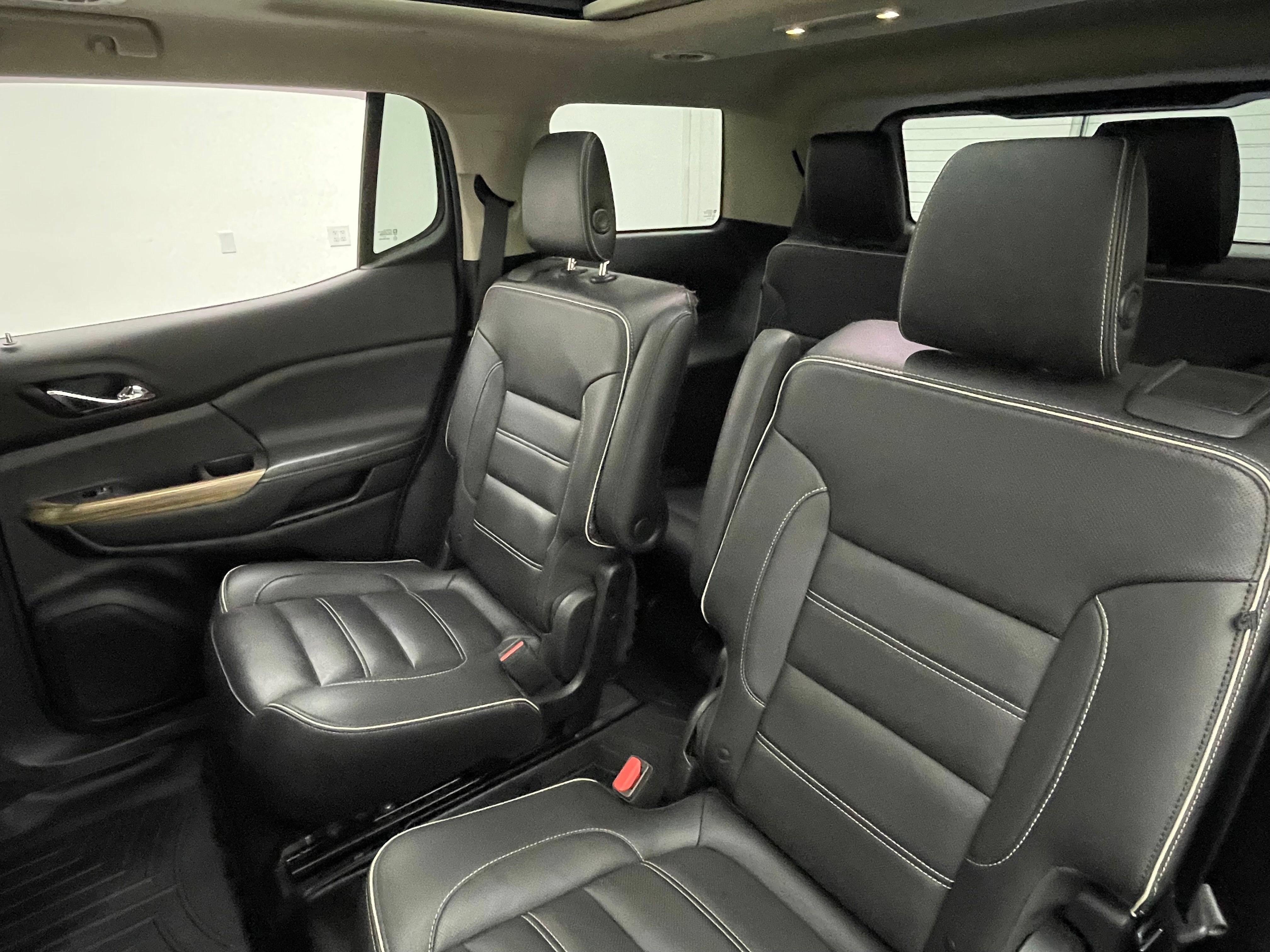Used 2019 GMC Acadia Denali w/ Technology Package AWD/4WD image 42