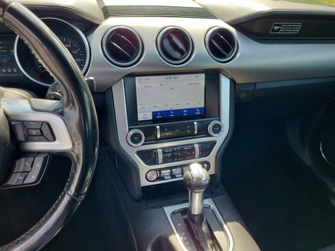 Used 2020 Ford Mustang Premium RWD image 20