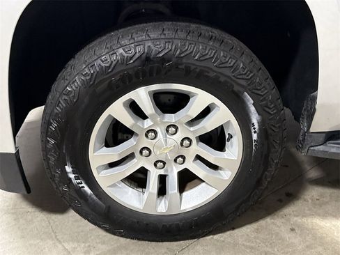 Used 2019 Chevrolet Tahoe LT image 26