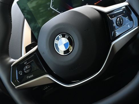 Certified 2025 BMW X3 xDrive30i AWD/4WD image 25