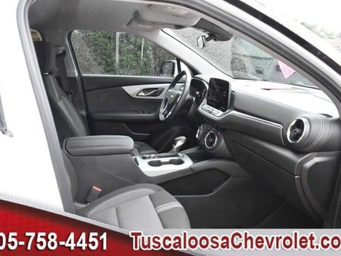 Used 2025 Chevrolet Blazer LT image 22