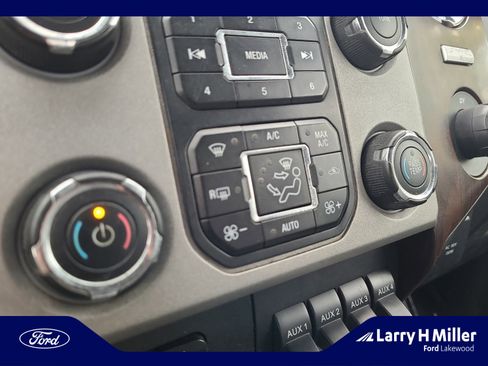 Used 2015 Ford F350 Lariat w/ Lariat Ultimate Package image 28