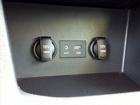 Used 2018 Hyundai Elantra GT FWD image 9