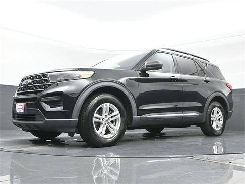 Used 2020 Ford Explorer XLT w/ Comfort Package image 21