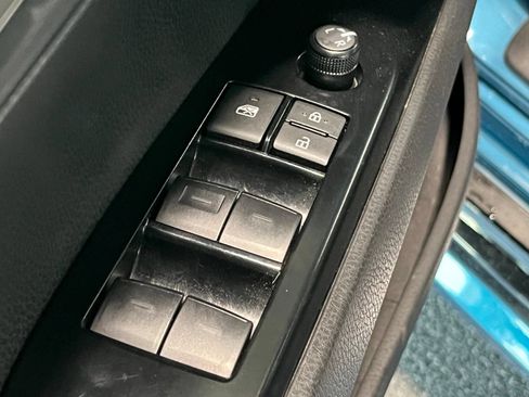 Used 2025 Toyota Camry XSE FWD image 35