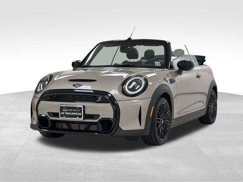 Used 2023 MINI Cooper S image 3