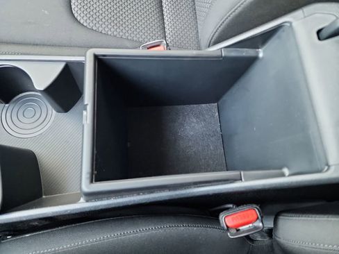 Used 2024 Kia Sportage LX image 31