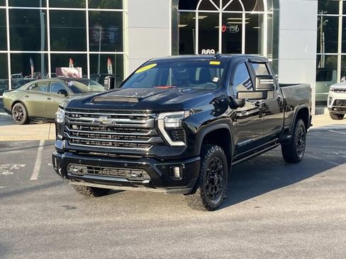 Used 2024 Chevrolet Silverado 2500 High Country w/ Midnight Edition AWD/4WD image 7