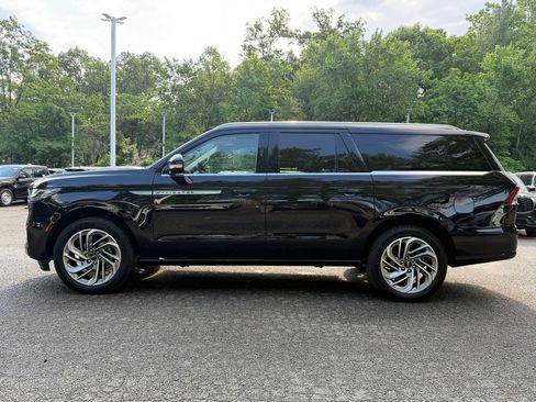 Used 2025 Lincoln Navigator L Reserve AWD/4WD image 4