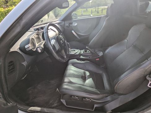Used 2004 Nissan 350Z Touring image 13