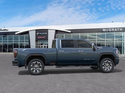 New 2026 GMC Sierra 2500 Denali w/ Denali Reserve Package AWD/4WD image 6
