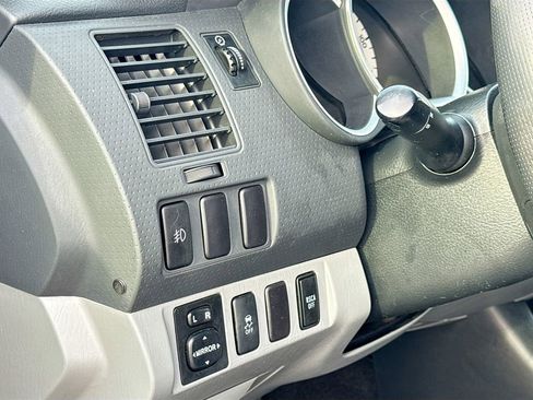 Used 2014 Toyota Tacoma 4x4 Double Cab image 11