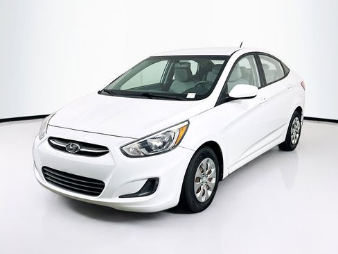 Used 2016 Hyundai Accent SE FWD image 3