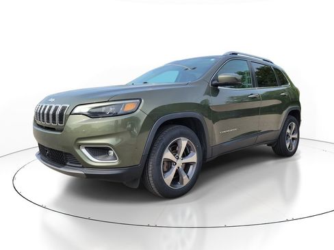 Used 2019 Jeep Cherokee Limited w/ Luxury Group AWD/4WD image 2