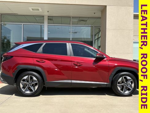 Used 2025 Hyundai Tucson SEL image 3