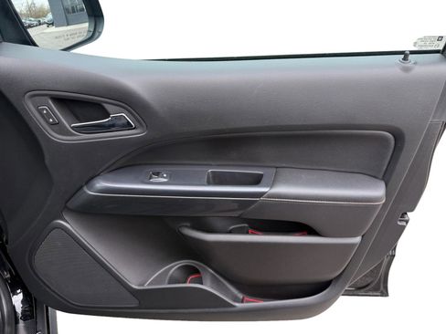 Used 2022 GMC Canyon AT4 image 24