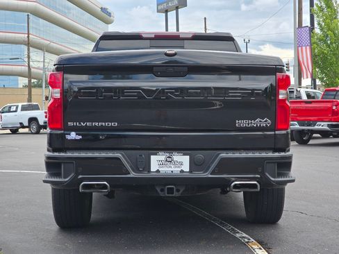 Used 2019 Chevrolet Silverado 1500 High Country w/ High Country Premium Package AWD/4WD image 31