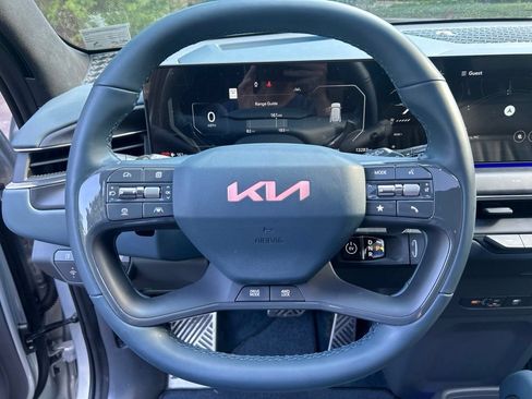 Used 2024 Kia EV9 GT-Line AWD/4WD image 9