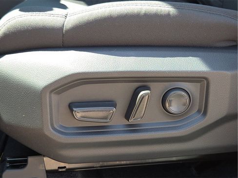 New 2026 Toyota Tundra SR5 image 18