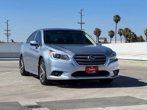 Used 2017 Subaru Legacy 2.5i Limited AWD/4WD image 3