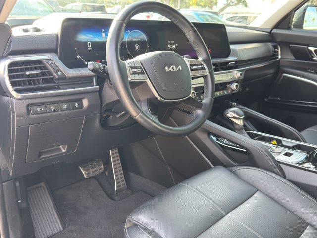Used 2024 Kia Telluride SX w/ Towing Package AWD/4WD image 12