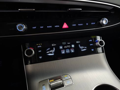 New 2026 Genesis GV70 2.5T Select image 25