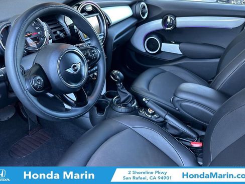 Used 2015 MINI Cooper 4-Door Hardtop image 13