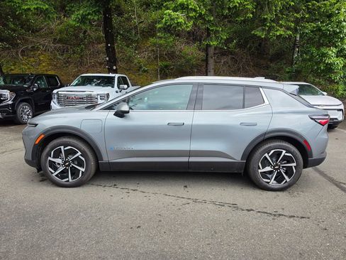 New 2026 Chevrolet Equinox EV LT AWD/4WD image 2