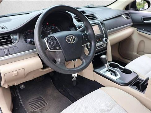 Used 2012 Toyota Camry LE FWD image 12